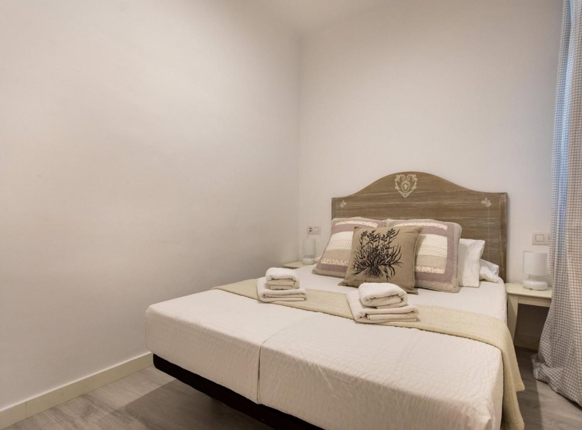 Pere Serafi 2 Bedroom Apartment Барселона Экстерьер фото