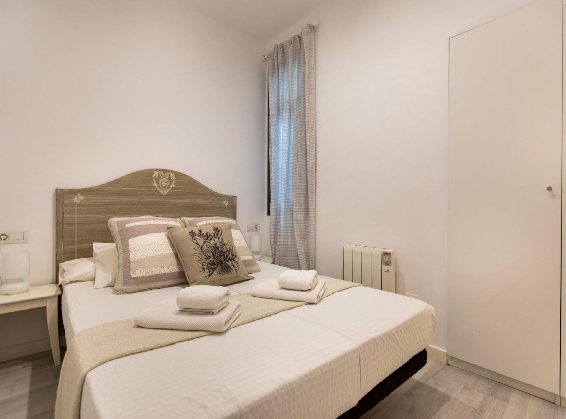 Pere Serafi 2 Bedroom Apartment Барселона Экстерьер фото